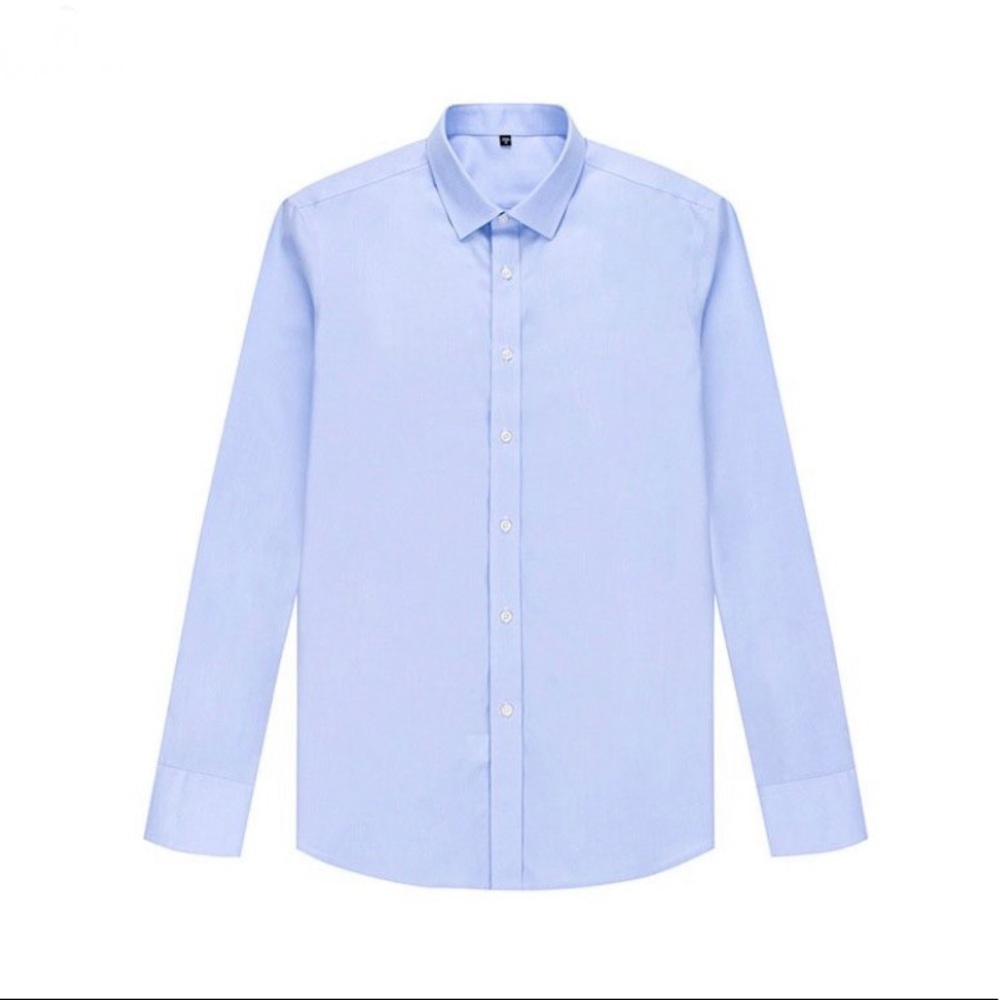 ✔️ Men’s blue button down shirt (slim cut)